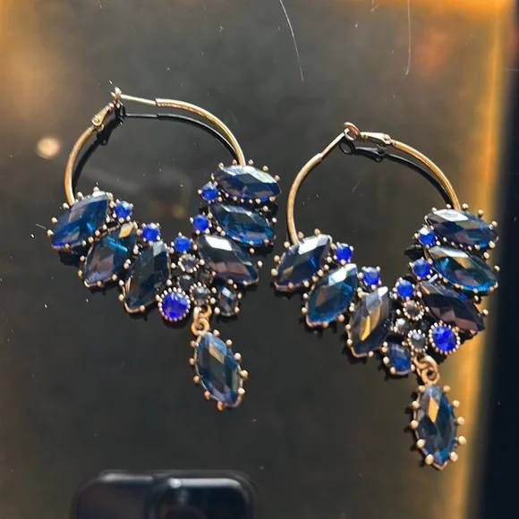 NWT Faux Sapphire , American diamond and metallic bead necklace with earrings! - Picture 7 of 11